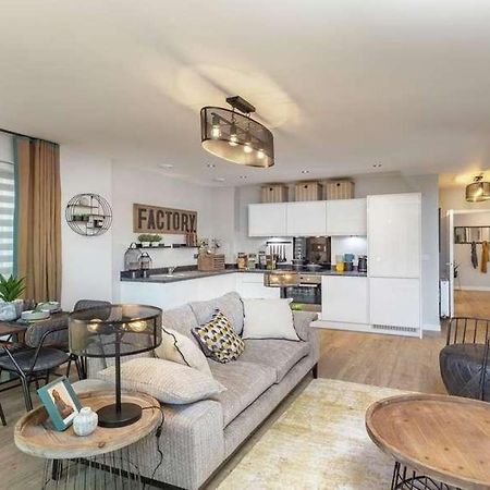 Newly Built Luxury 2 Bed Apartment!!! Londres Extérieur photo