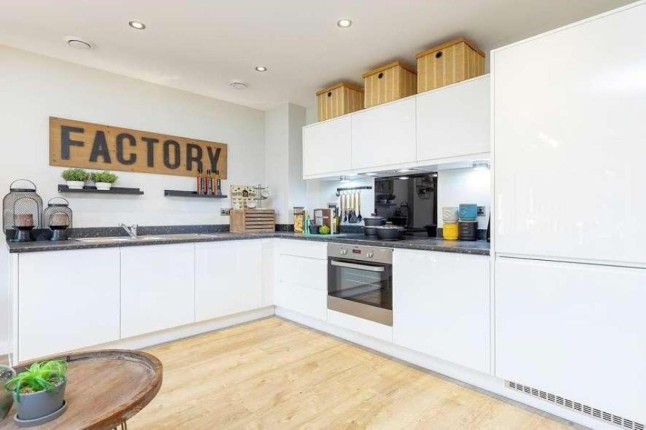 Newly Built Luxury 2 Bed Apartment!!! Londres Extérieur photo